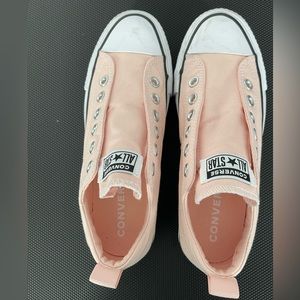 Chuck Taylor All Star Cali Mood Platform Low Top